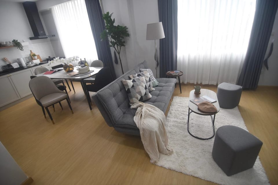 Living room, Dining area