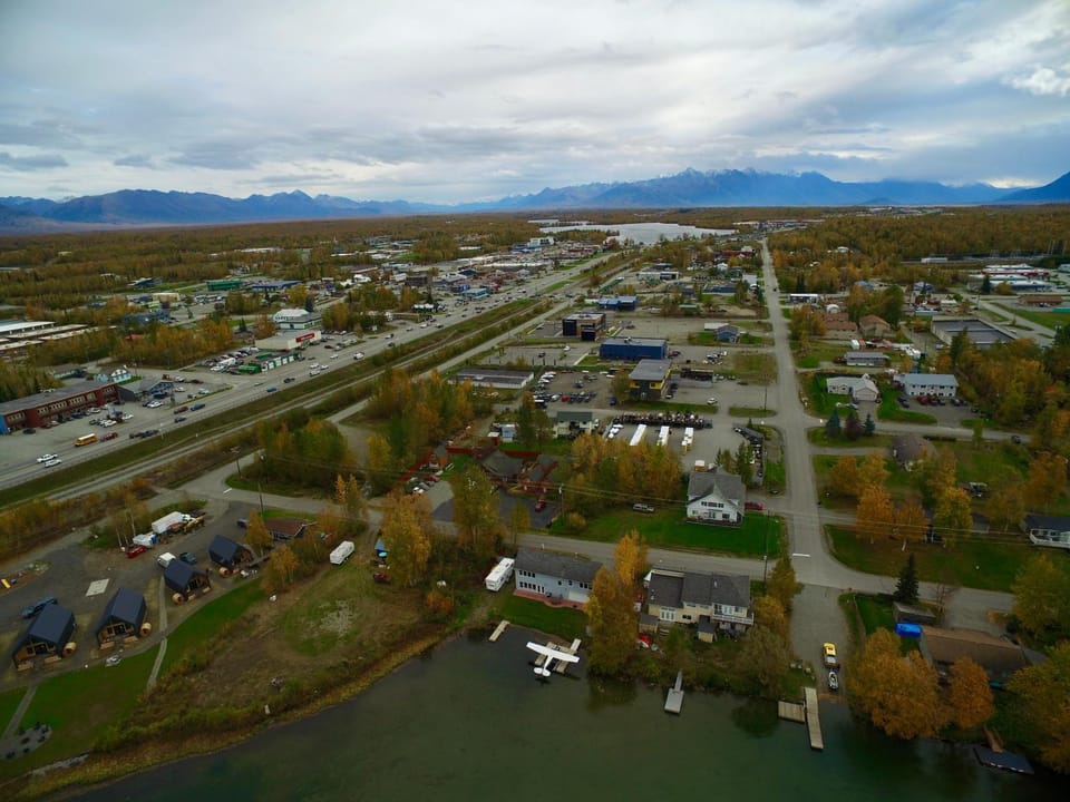 Neighbourhood, Natural landscape, Bird's eye view, City view, Lake view, Location