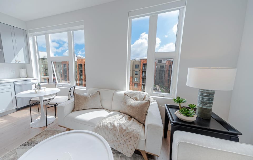 Living room, Dining area, City view