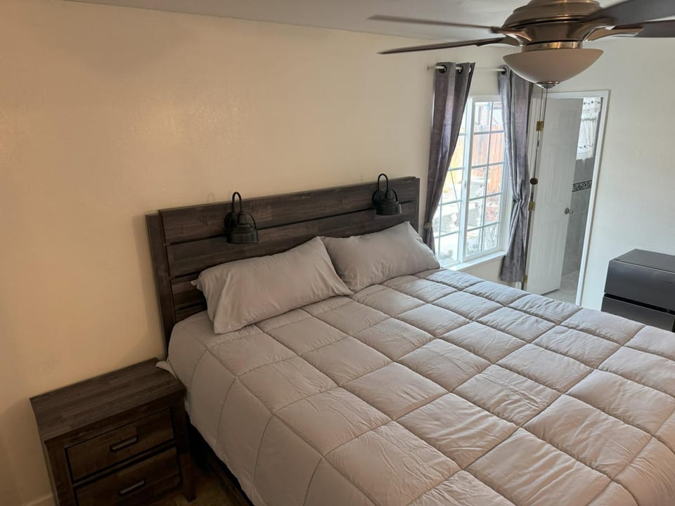 Bed, Bedroom