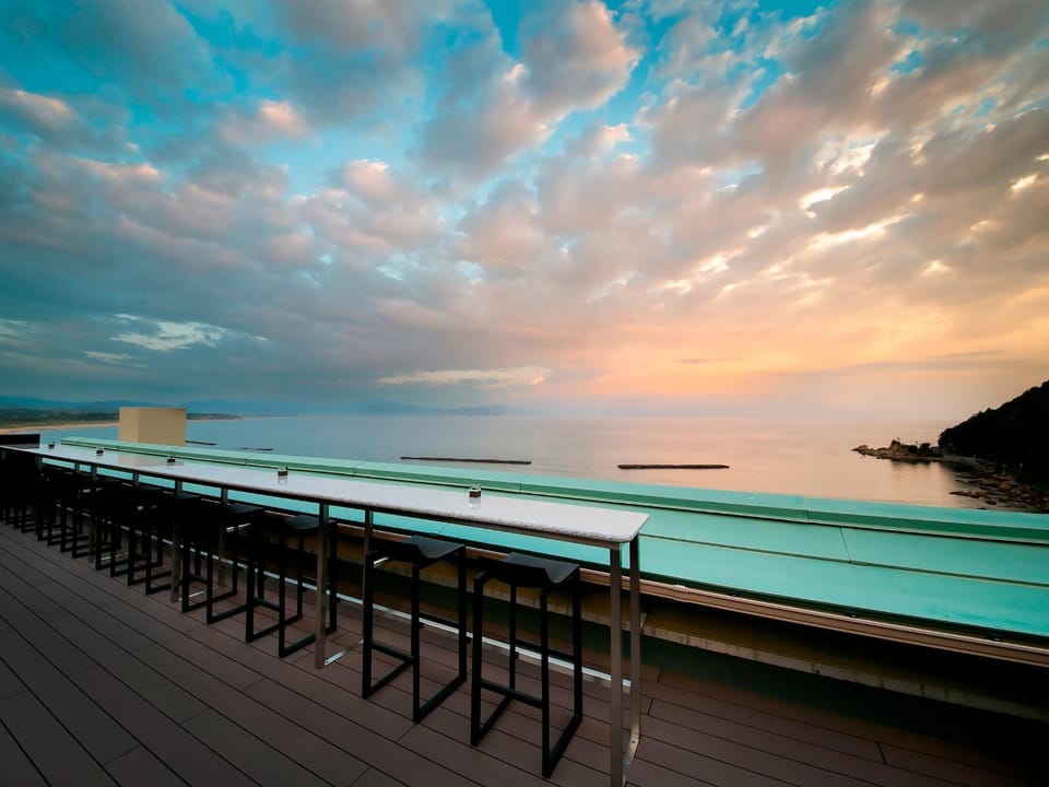 View (from property/room), Balcony/Terrace, Other, Area and facilities
