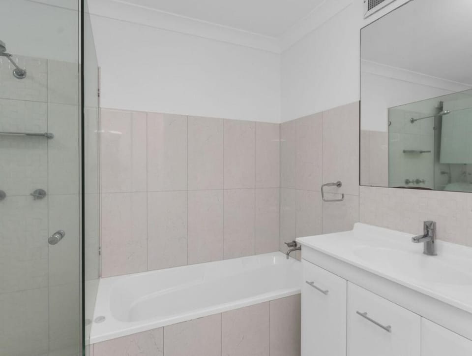 Shower, Bathroom, Bath