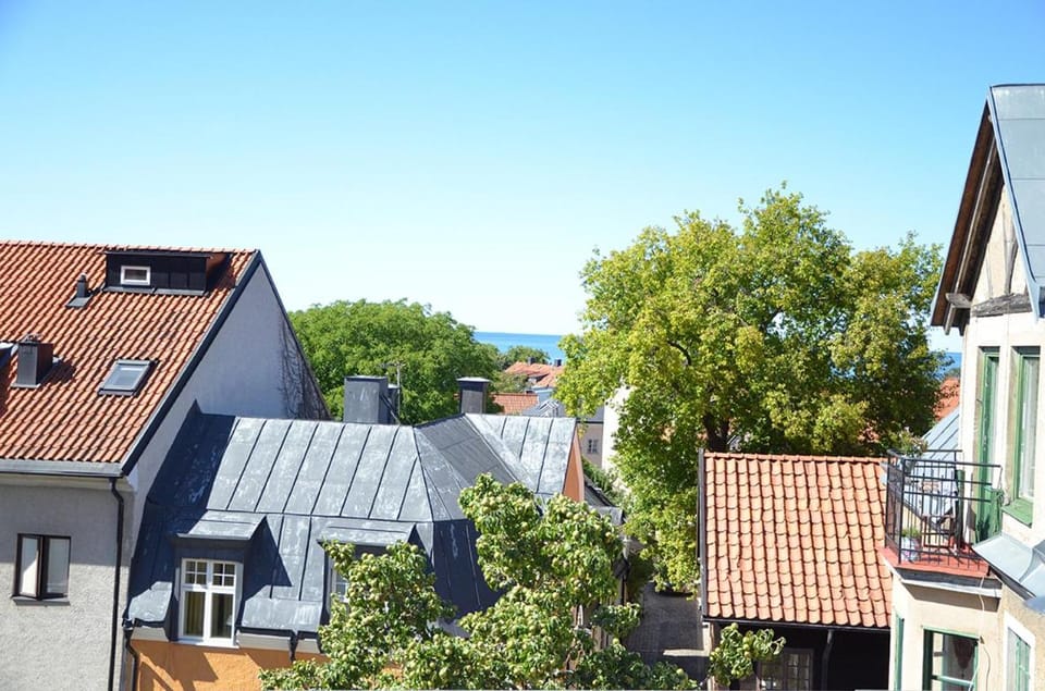 City view, Sea view