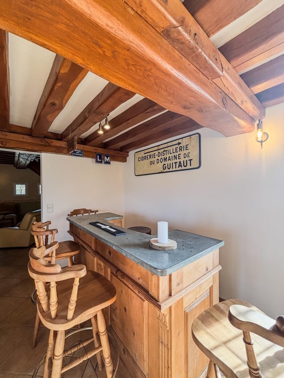 Lounge or bar, Dining area
