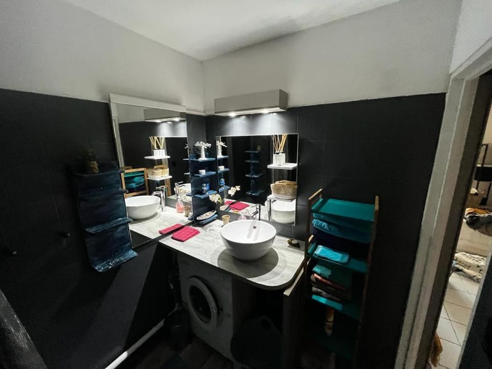 Le Panorama - Vue mer, Proche centre ville et CHU Apartment in Saint-Denis