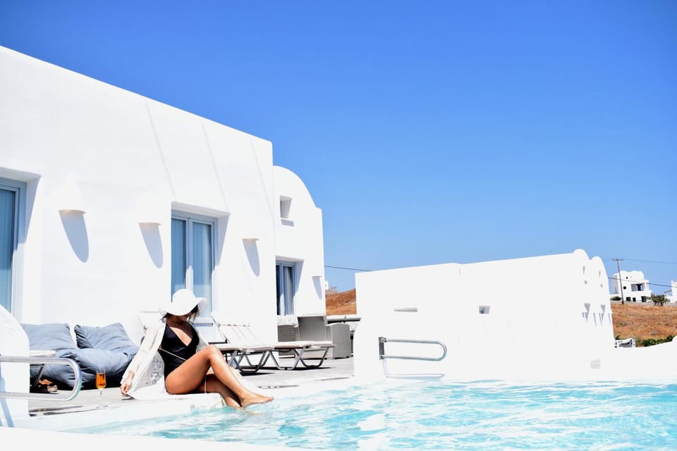 Natural landscape, Pool view, Swimming pool, Swimming pool, sunbed