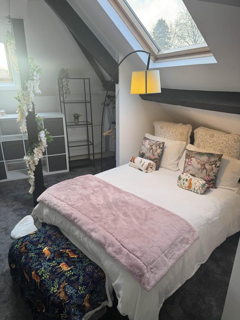 Bed, Bedroom