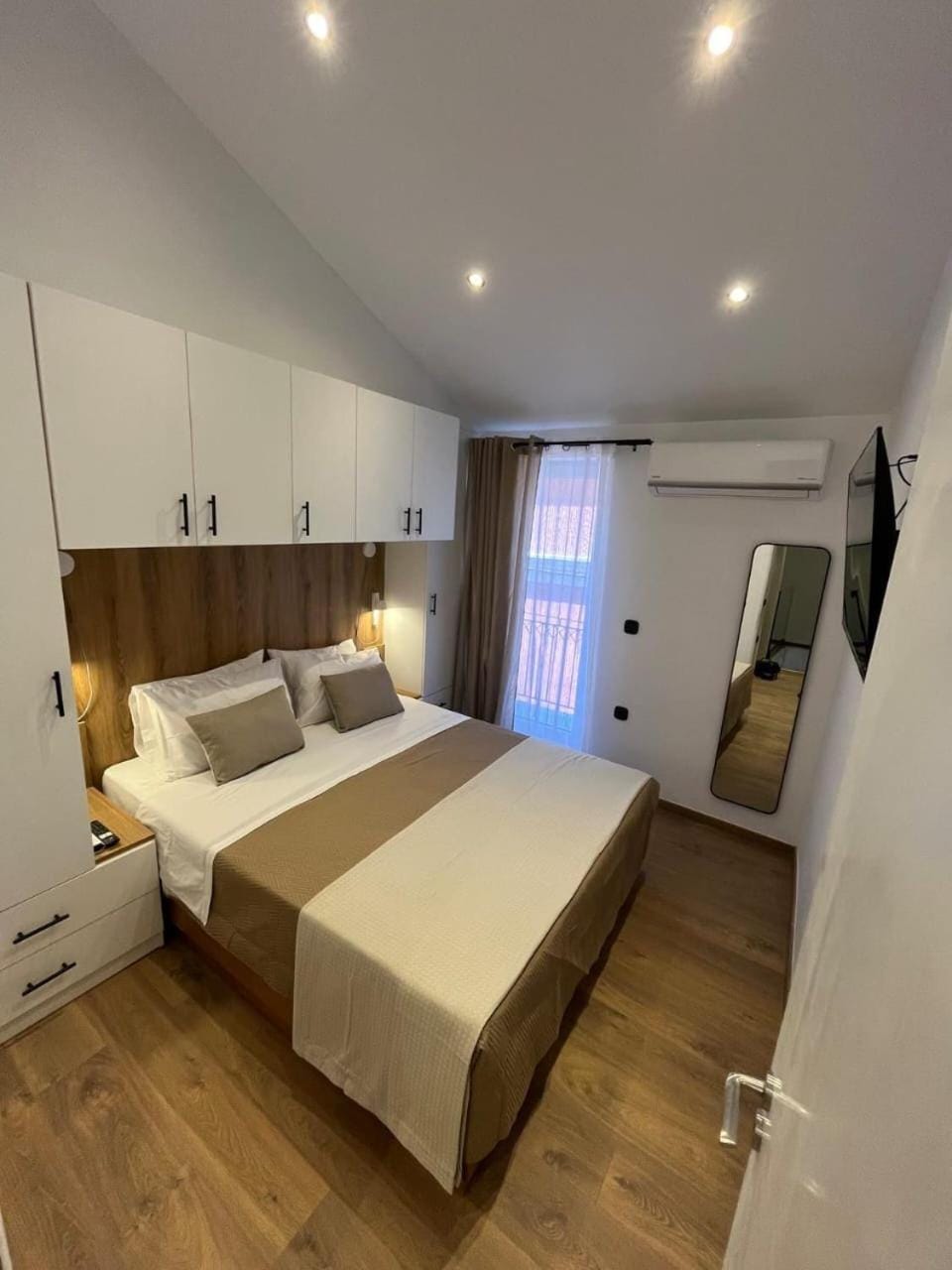 Petite Maisonnette at Garitsa! Apartment in Corfu