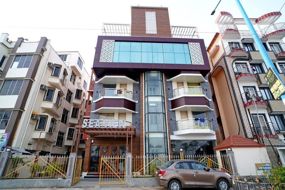 Property building, Day, City view, Street view, Location, Parking