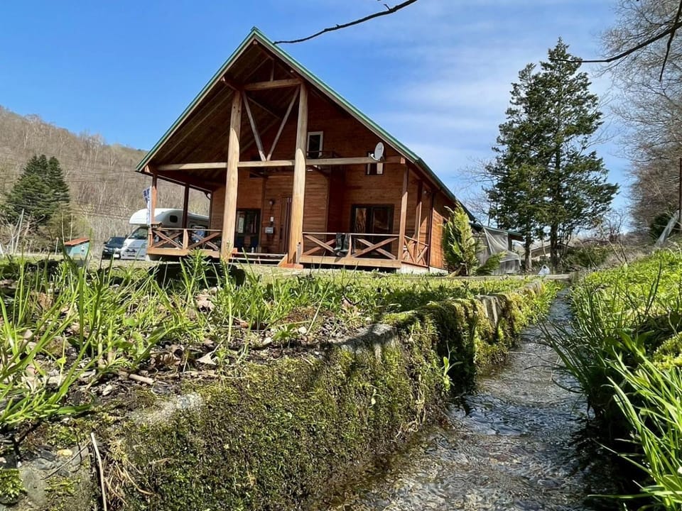 Property building, Spring, Day, Natural landscape