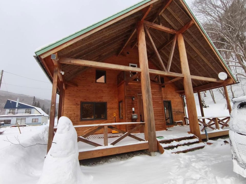 源泉ログの宿 Chalet in Hokkaido Prefecture
