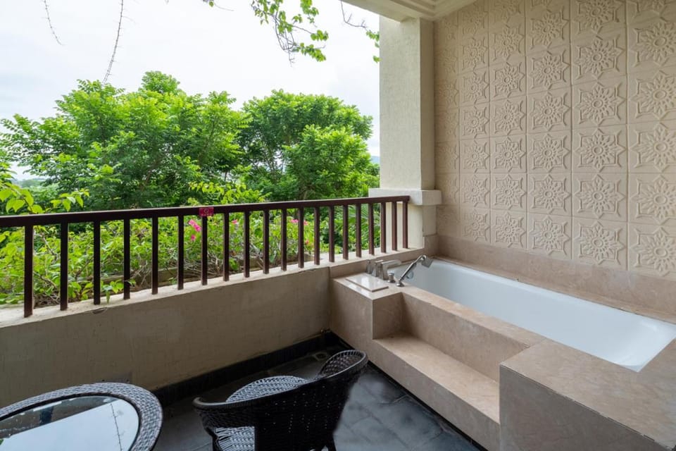 Hot Tub, Balcony/Terrace