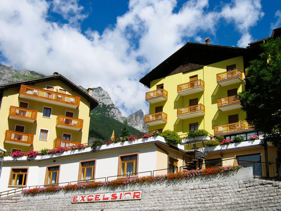 Property building, Mountain view