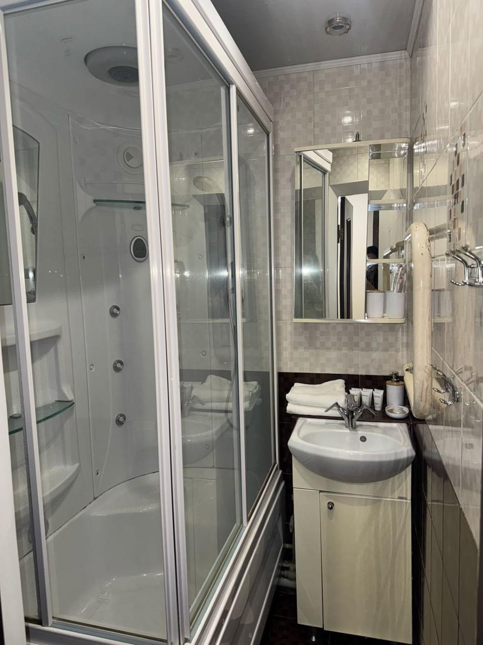 Атакент by AlaStay Apartment in Almaty