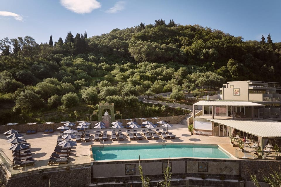 Day, Natural landscape, Mountain view, Pool view, Swimming pool, sunbed