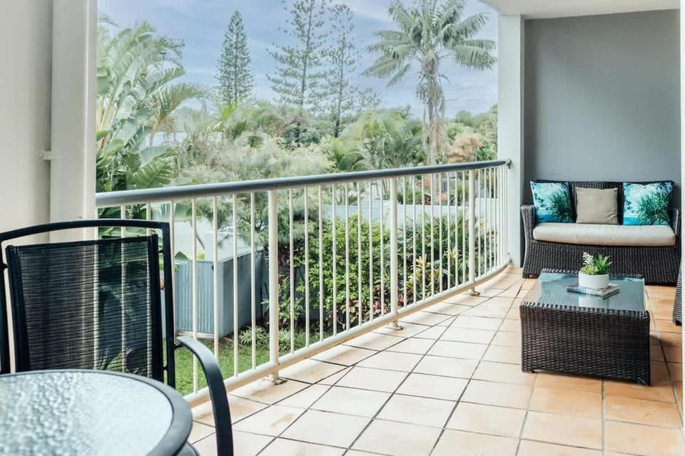 Marcoola Sands 6 - Pool to Beach Apartment in Marcoola