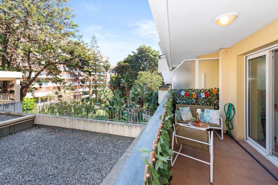 Patio, Spring, Balcony/Terrace, Garden view