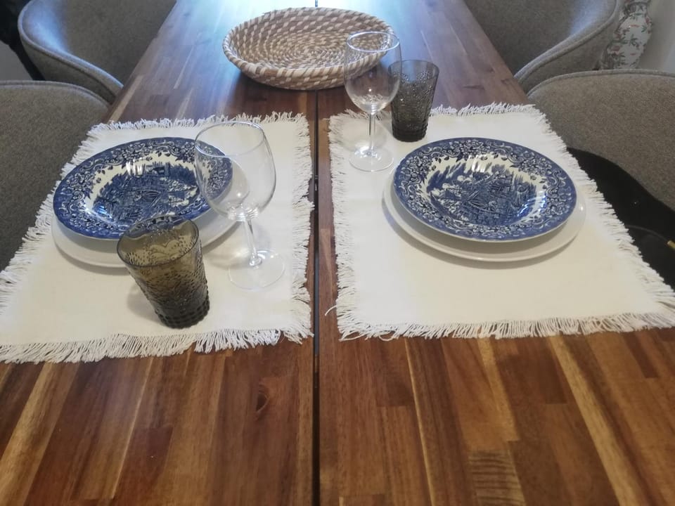 Food and drinks, Dining area, Food, Drinks