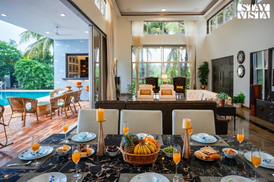 Living room, Dinner