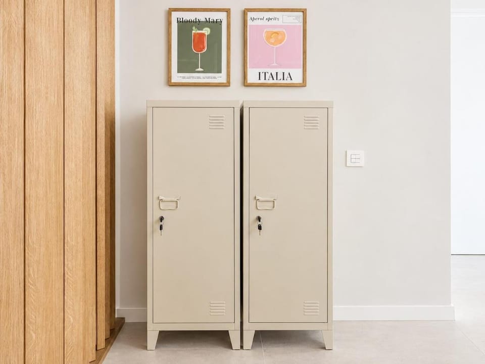 wardrobe