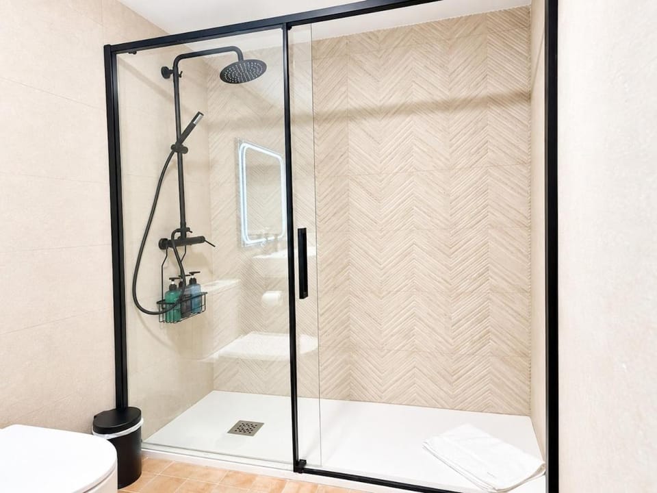 Shower, Bathroom