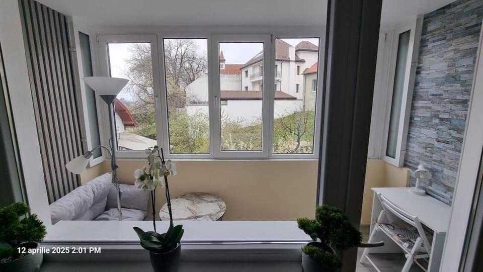 View (from property/room), Balcony/Terrace, Photo of the whole room