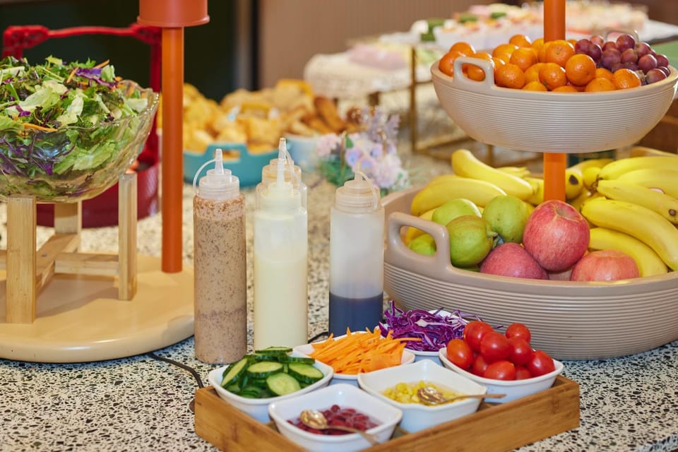 Food and drinks, Buffet breakfast
