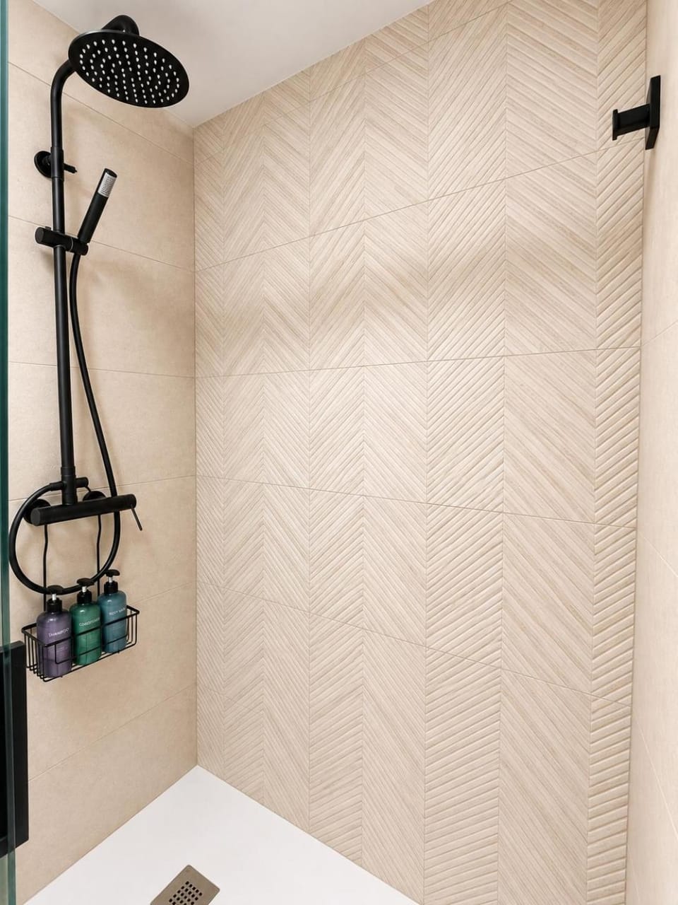 Shower, Bathroom, towels