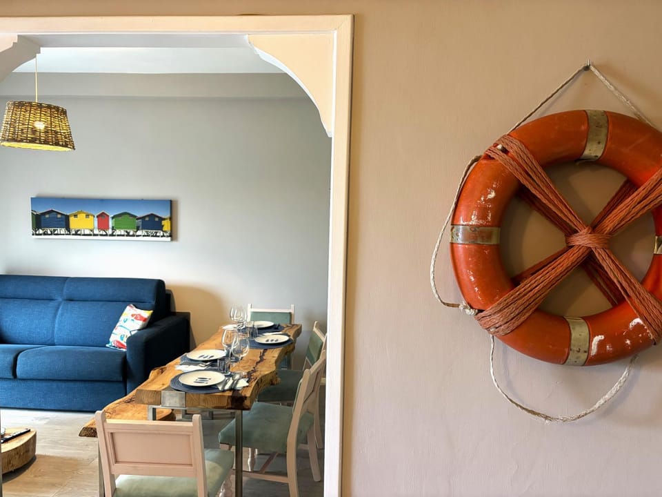 Living room, Decorative detail