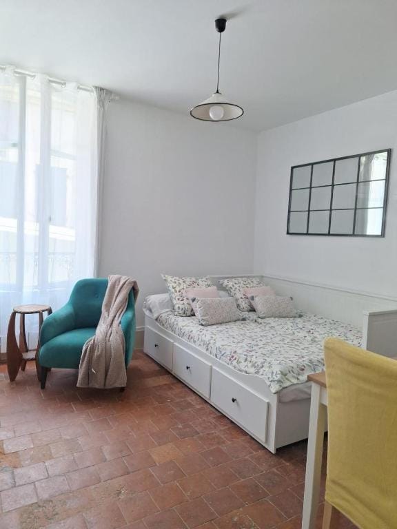 Les Remparts 1 Apartment in La Charité-sur-Loire