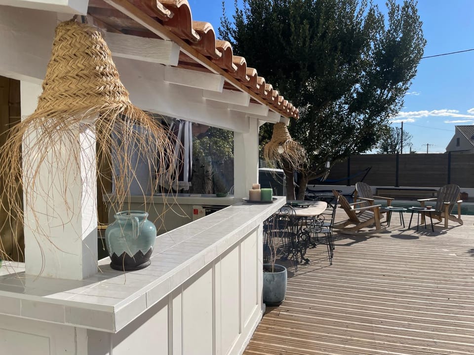 Patio, Garden, Lounge or bar