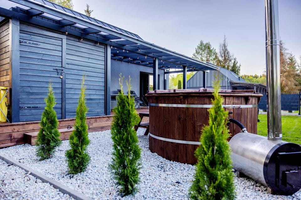 Property building, Hot Tub, Garden view