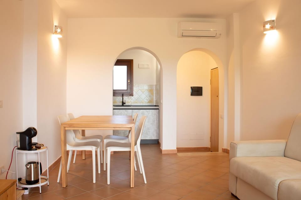 Kitchen or kitchenette, Living room, Dining area, air conditioner