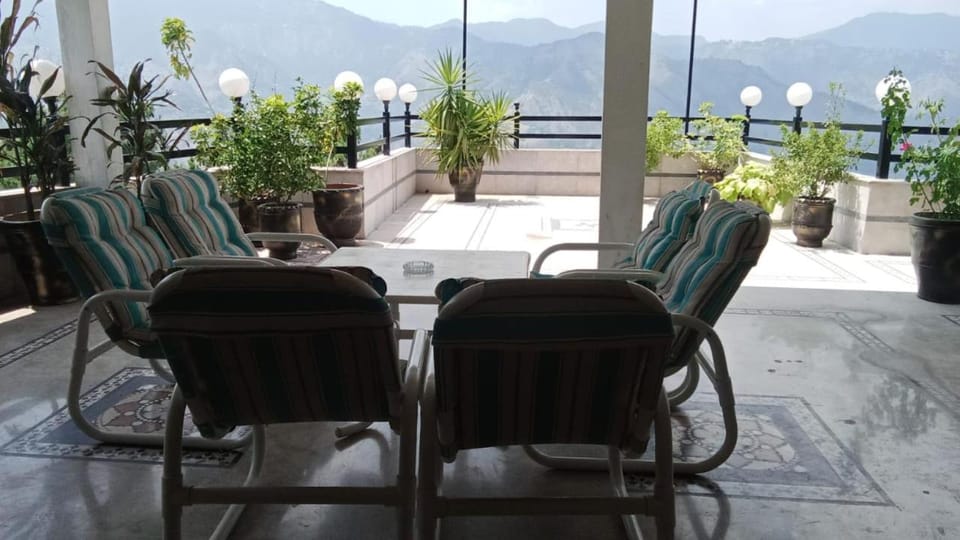 Penthouse In The Clouds Apartment in Punjab
