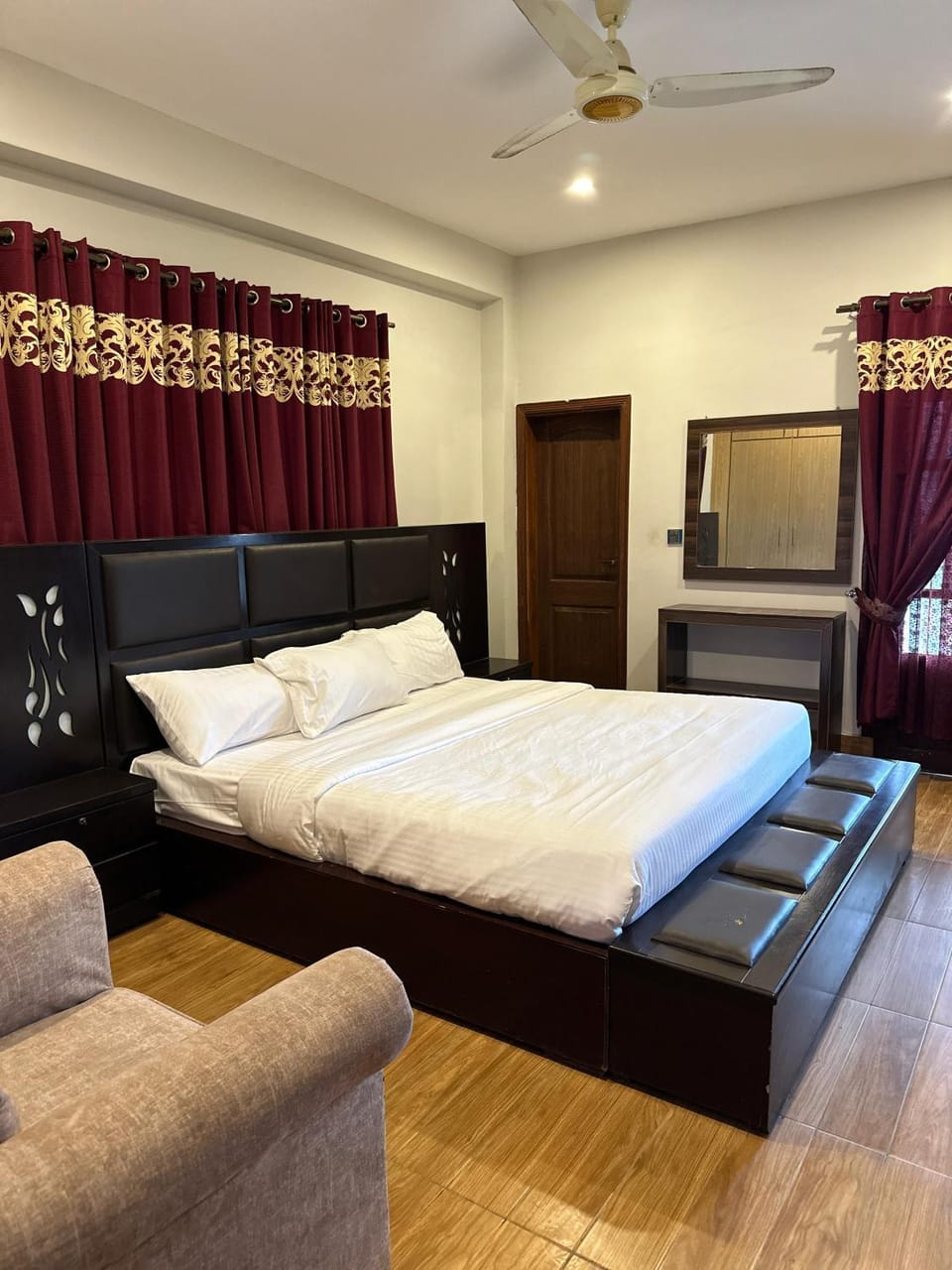 Penthouse In The Clouds Apartment in Punjab