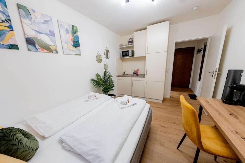 Kitchen or kitchenette, Bedroom, towels, kitchen
