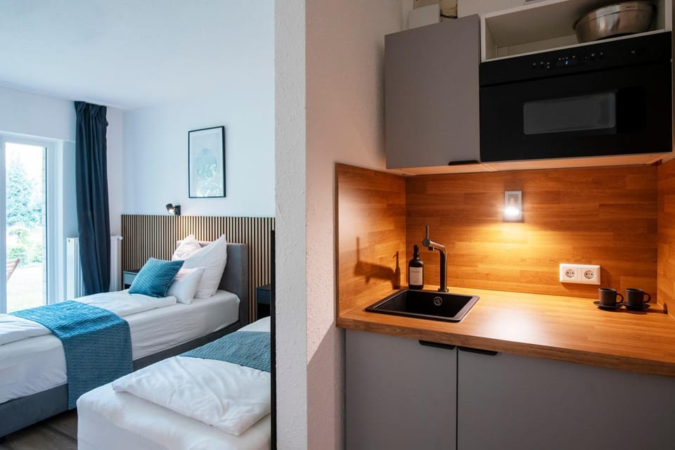 Coffee/tea facilities, Kitchen or kitchenette, Photo of the whole room, Bedroom, minibar