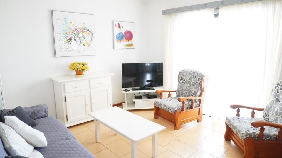 Amazing Apartment Atlantic View with private garden oceanfront Apartment in Costa del Silencio