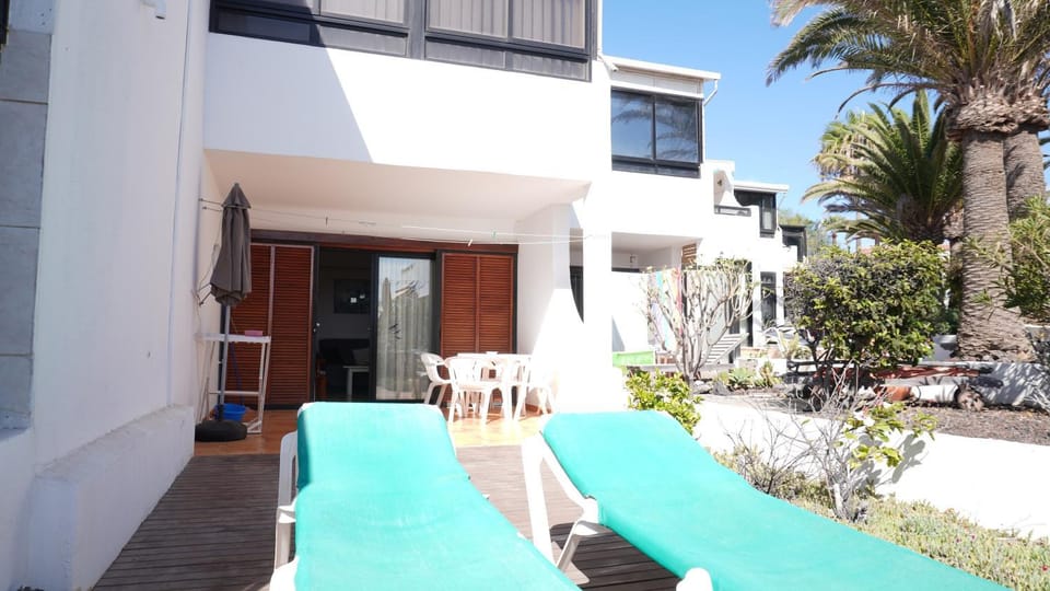 Amazing Apartment Atlantic View with private garden oceanfront Apartment in Costa del Silencio