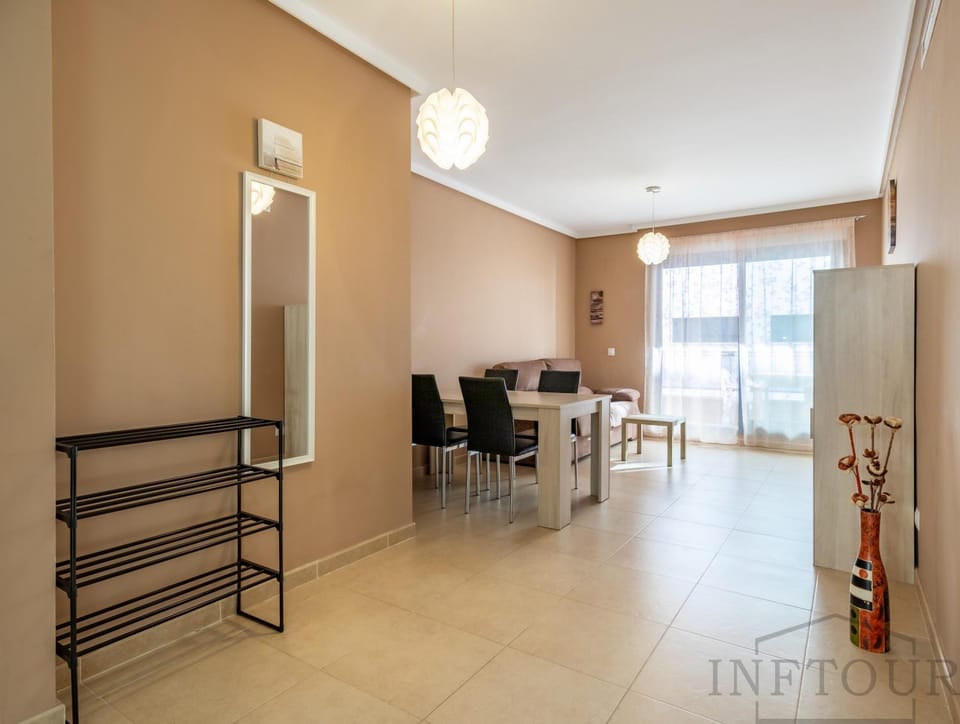 Communal lounge/ TV room, Living room, Dining area