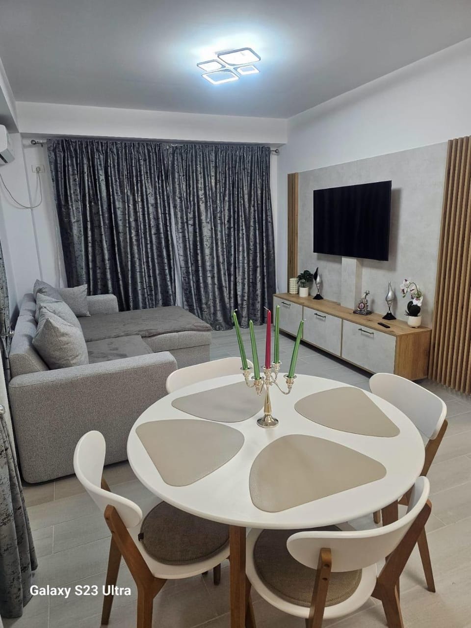 TV and multimedia, Living room, Dining area
