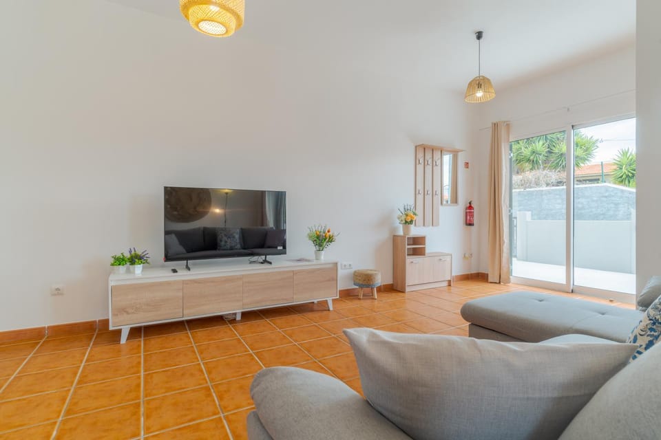 Casa Mieiro - Porto Santo House in Madeira District