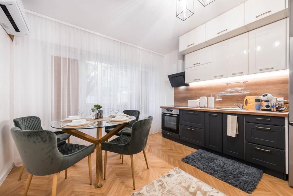 Cozy Apartment with FREE Parking Apartment in Varna