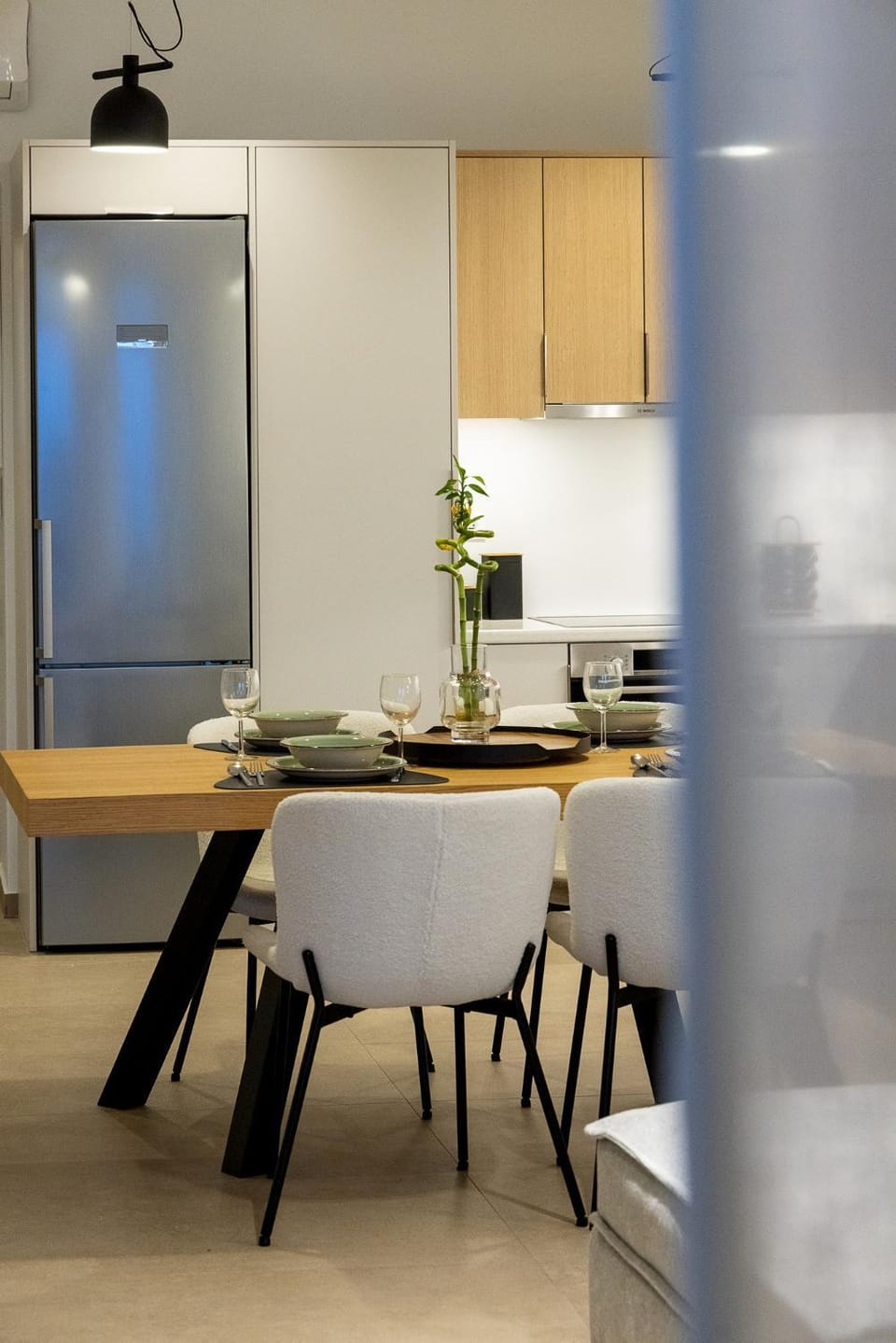 Kitchen or kitchenette, Dining area