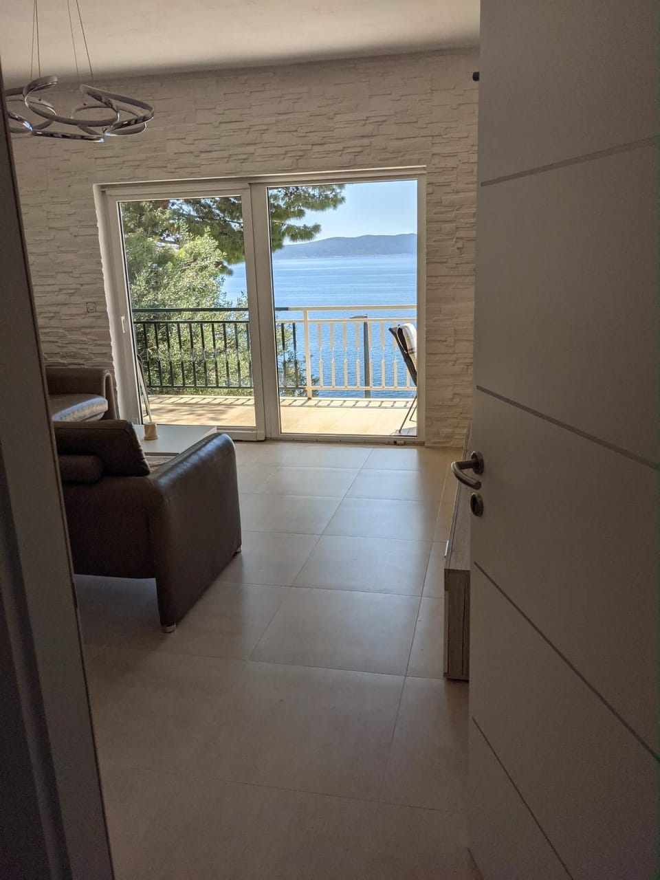 View (from property/room), Balcony/Terrace, Living room, Seating area, Sea view