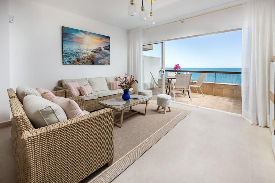 Balcony/Terrace, Living room, Sea view