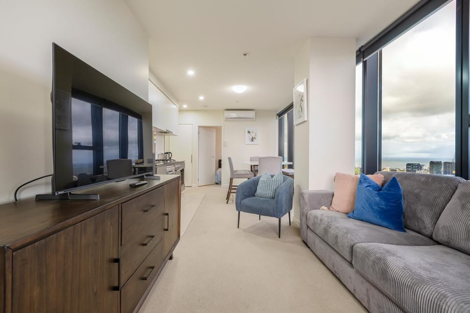TV and multimedia, Living room, Seating area