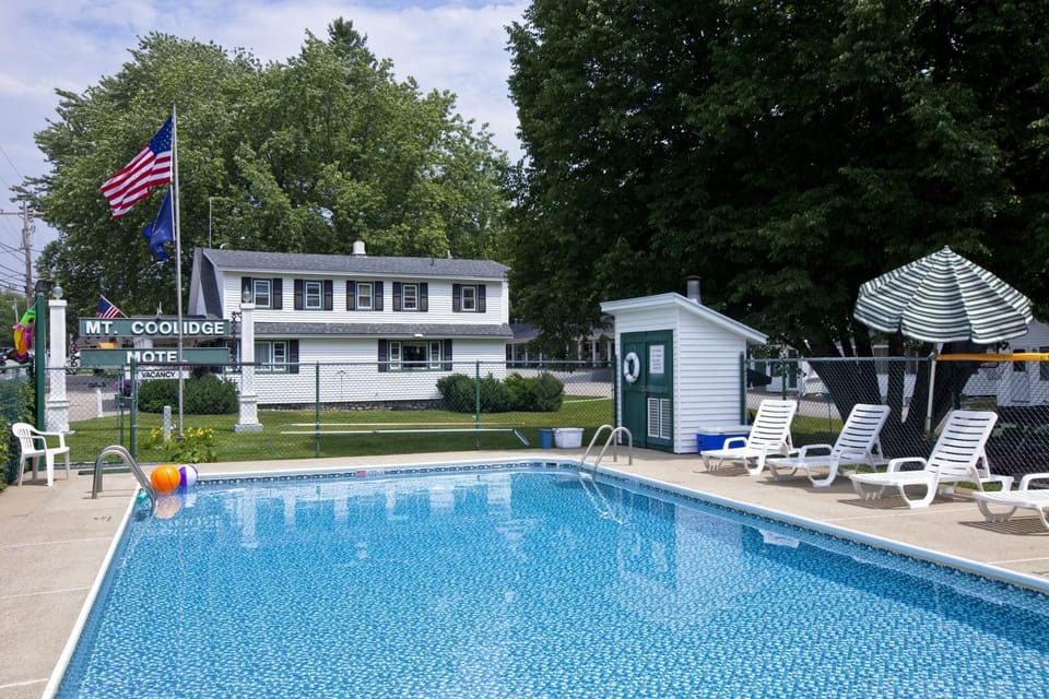 Day, Swimming pool, Swimming pool