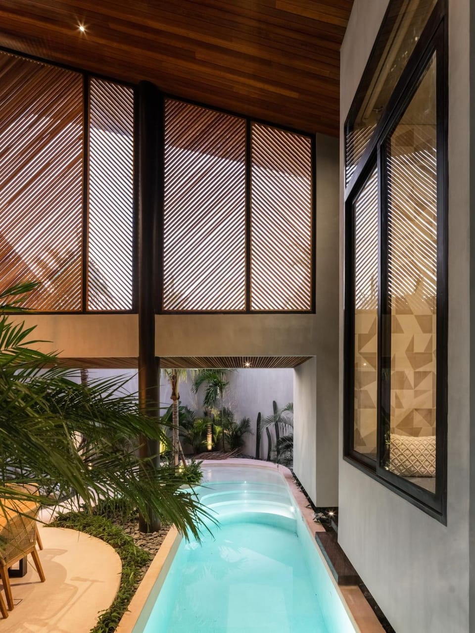 Swimming pool