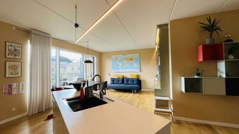 Kitchen or kitchenette, Living room
